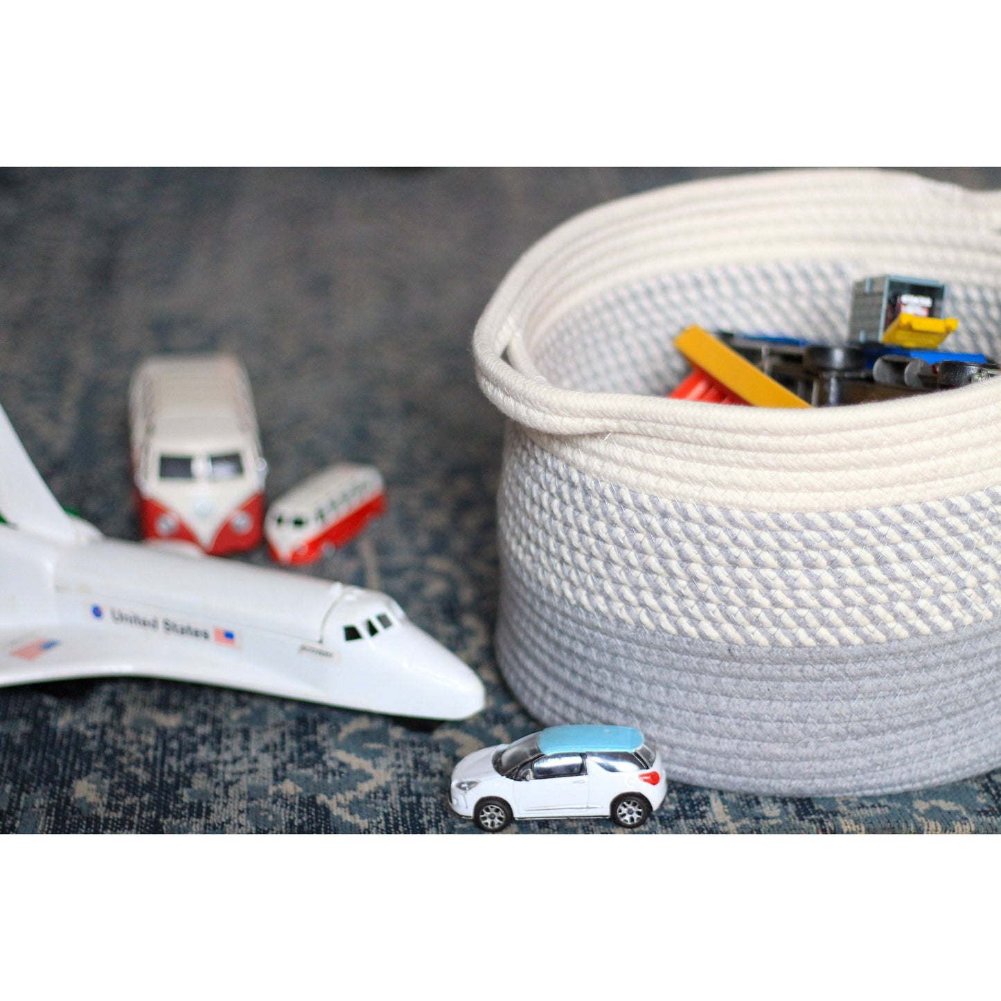 ?!label-Indicative photo