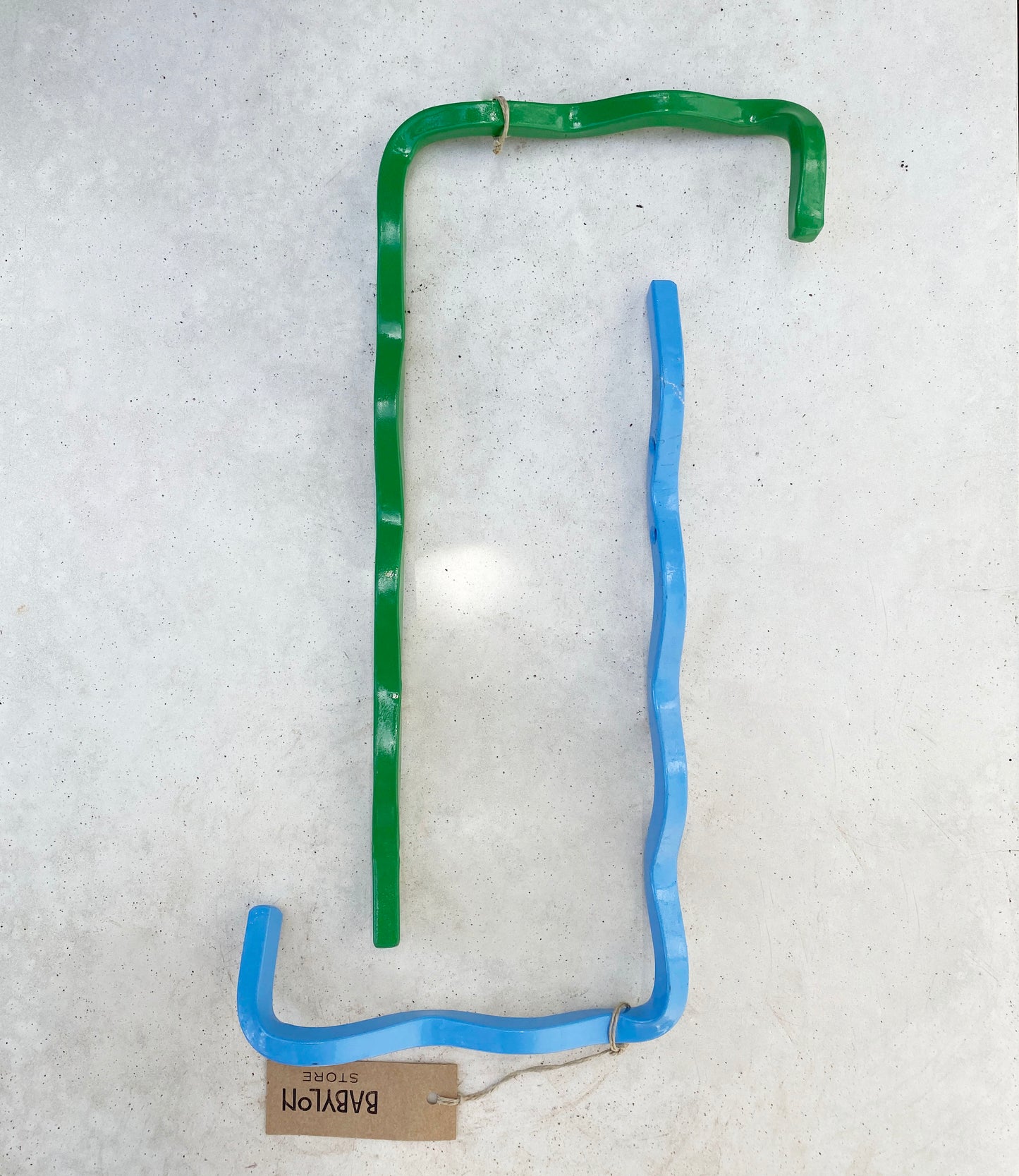 Wiggle Plant Hook