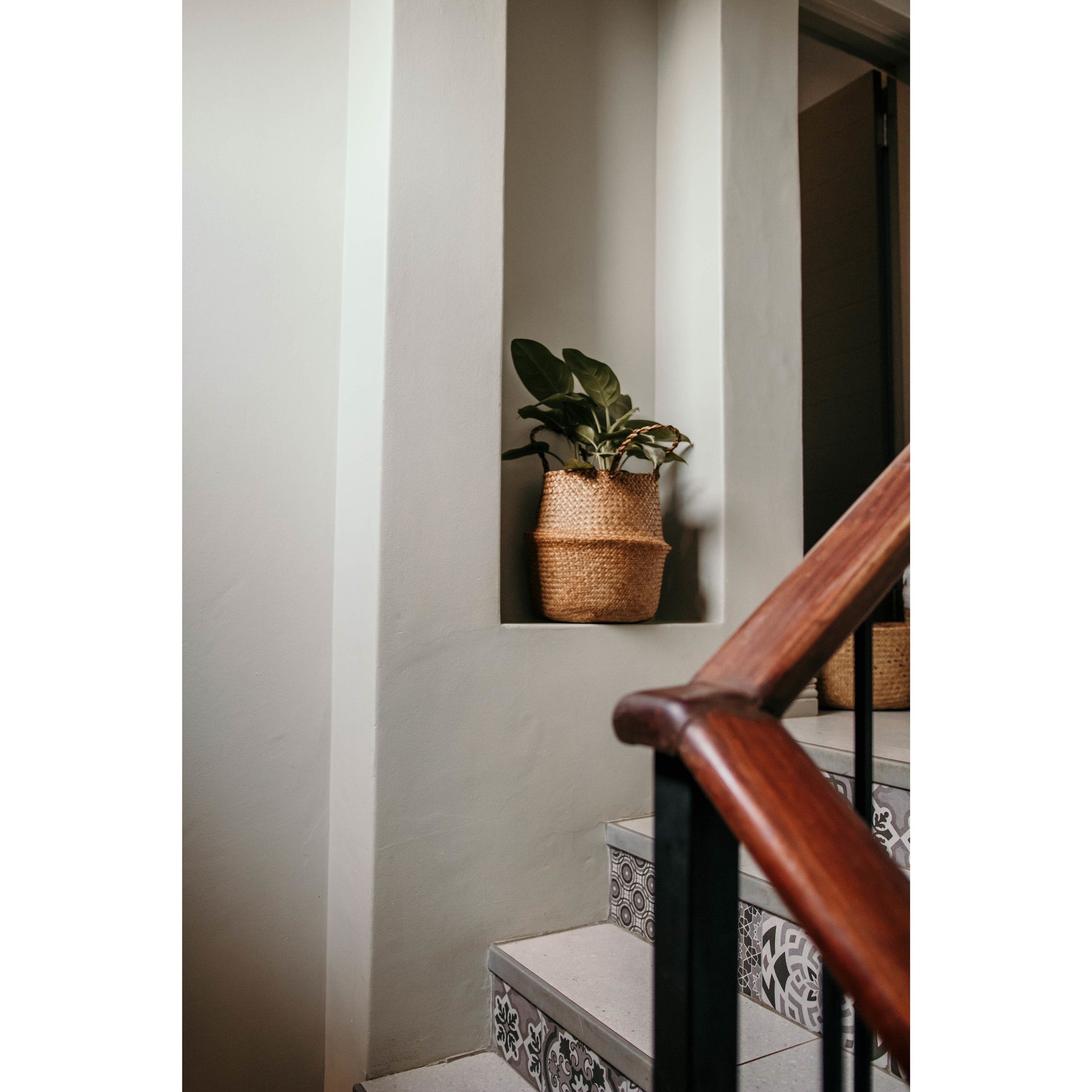 ?!label-Indicative photo