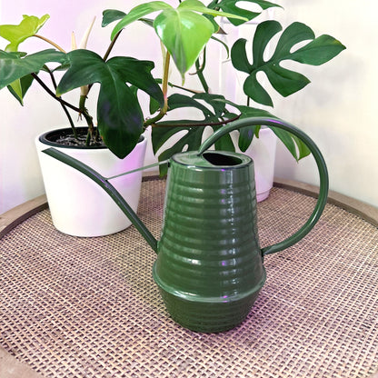 Esscherts watering can Grn Gry Crm (9)_edited.jpg