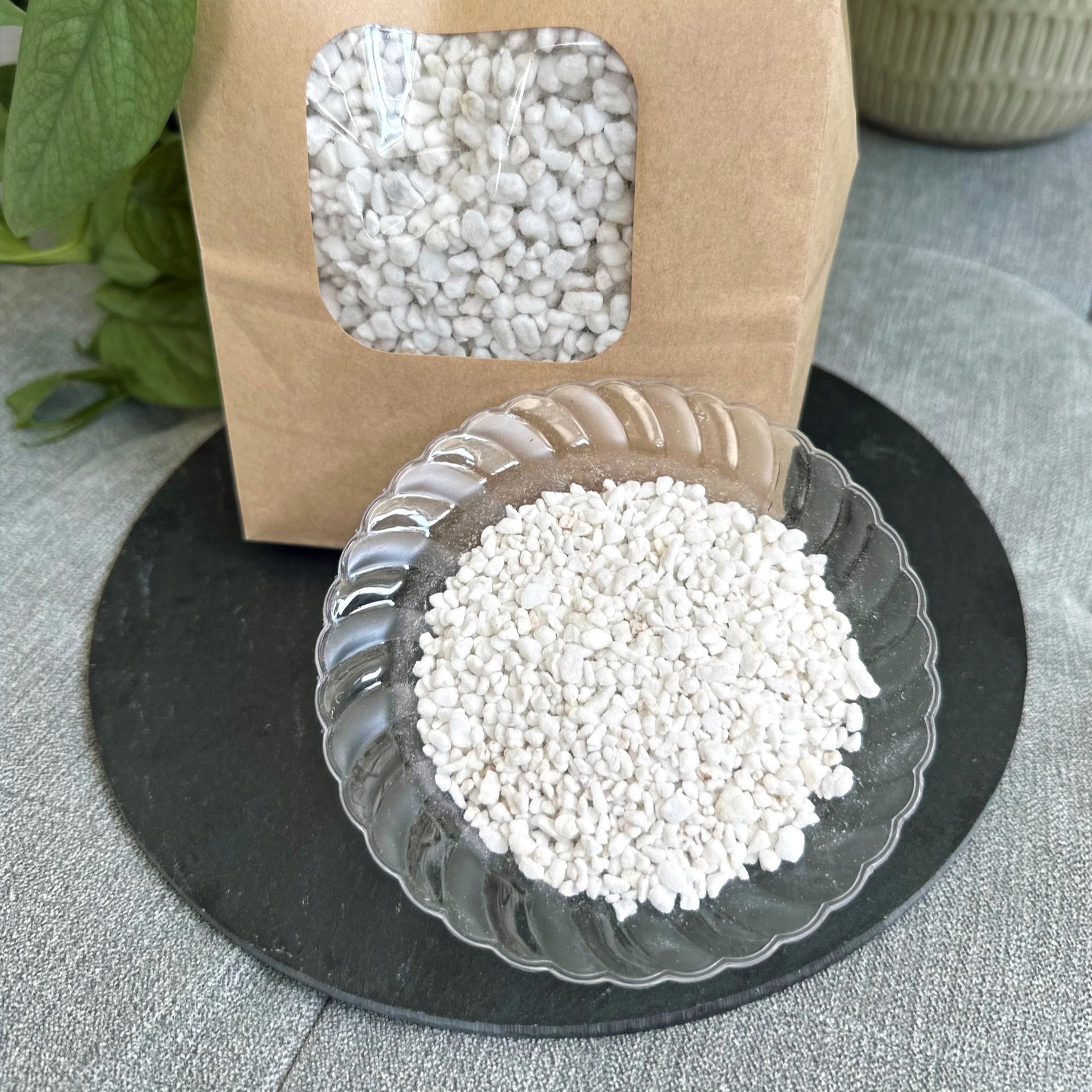 GM Perlite 2L (2)_edited_edited.jpg
