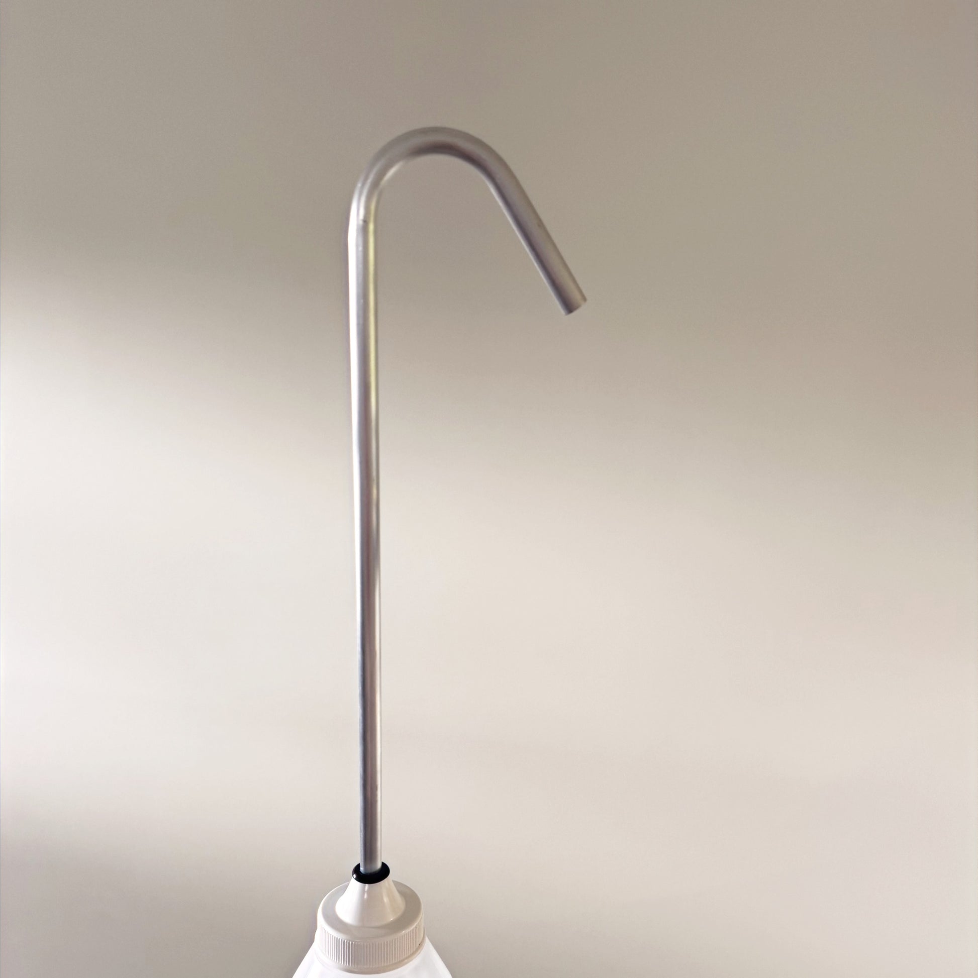 WaterEasy Water Bottle (4)_edited.jpg